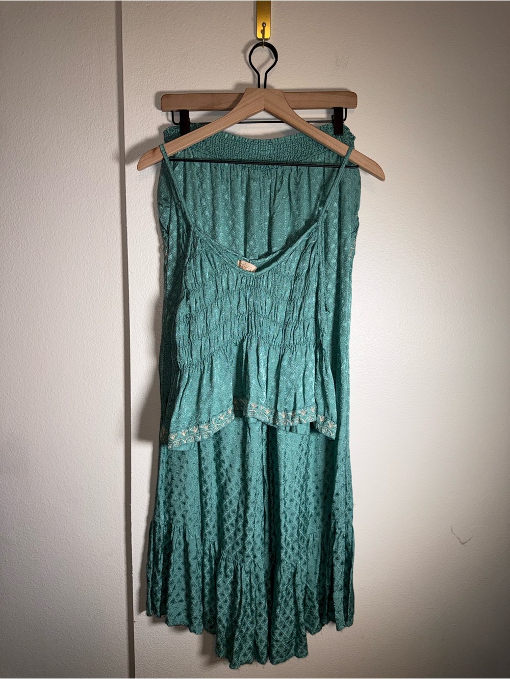 NKN NEKANE Seafoam Green Ruffled Top with Matching flare pants M